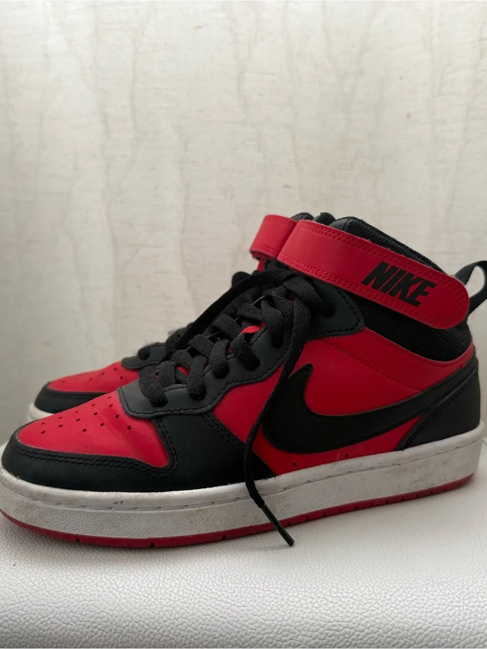 Nike Kids Black & Red High-Top Sneakers